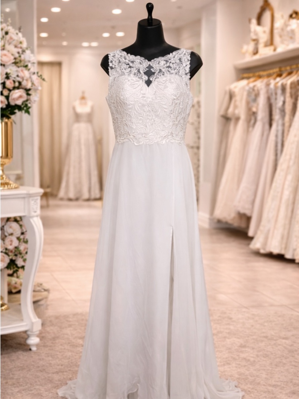 Elegant Embroidered Bodice White A-Line Wedding Dress, Size 12